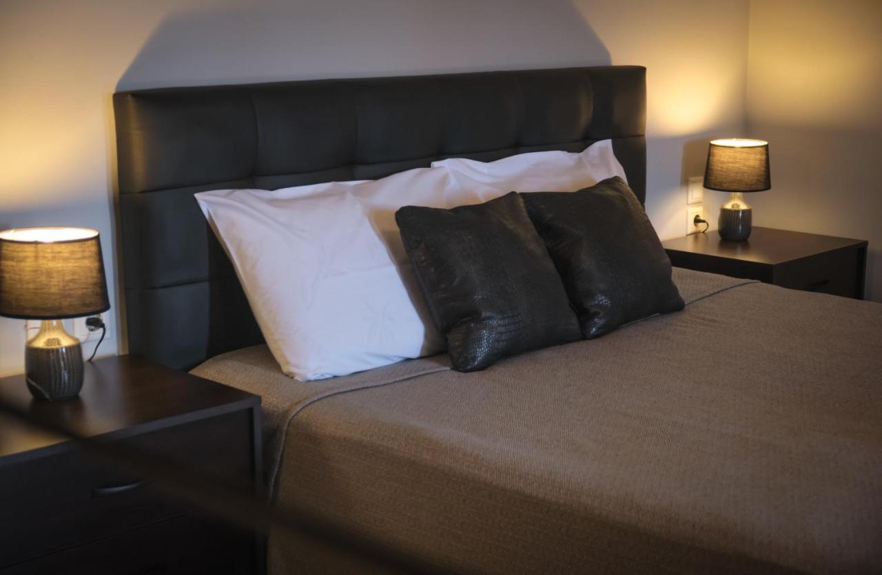 Vretti'S Apartment Fratsia Eksteriør bilde